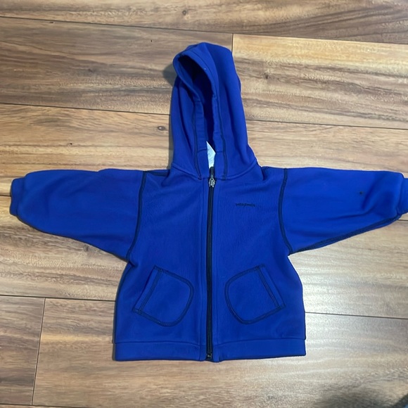 Patagonia zip up fleece 18 Month size - Picture 1 of 4